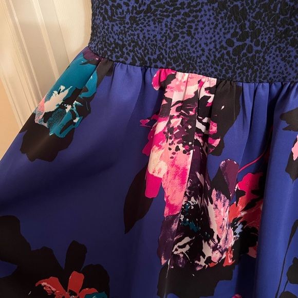 Taylor dress - Picture 3 of 5